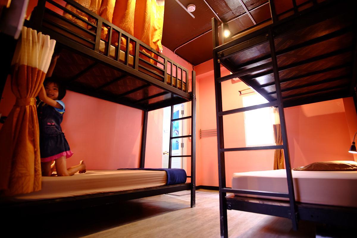 Nap Corner Hostel Phitsanulok Bagian luar foto