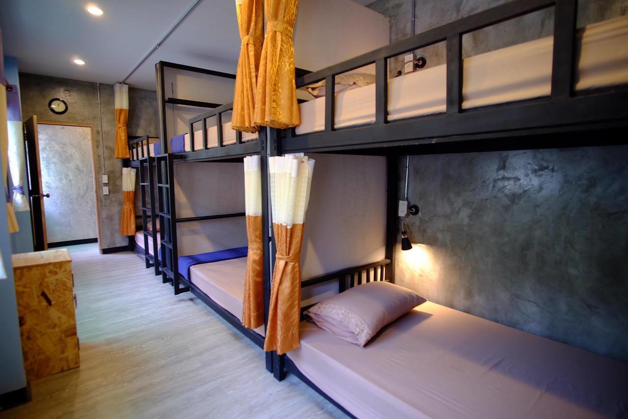 Nap Corner Hostel Phitsanulok Bagian luar foto